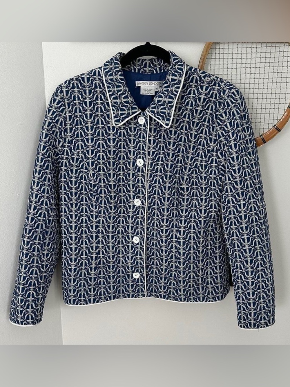 Maggy London 100% silk blue & white nautical anchor patterned quilted jacket